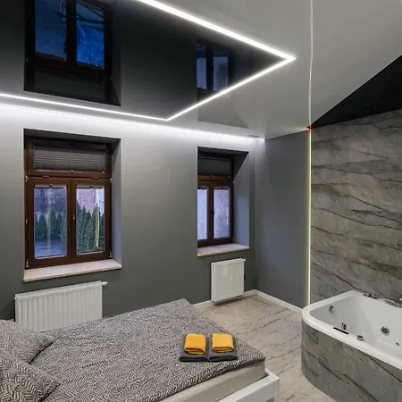 Centrum Jacuzzi Prywatny Parking Klimatyzacja 2 *
